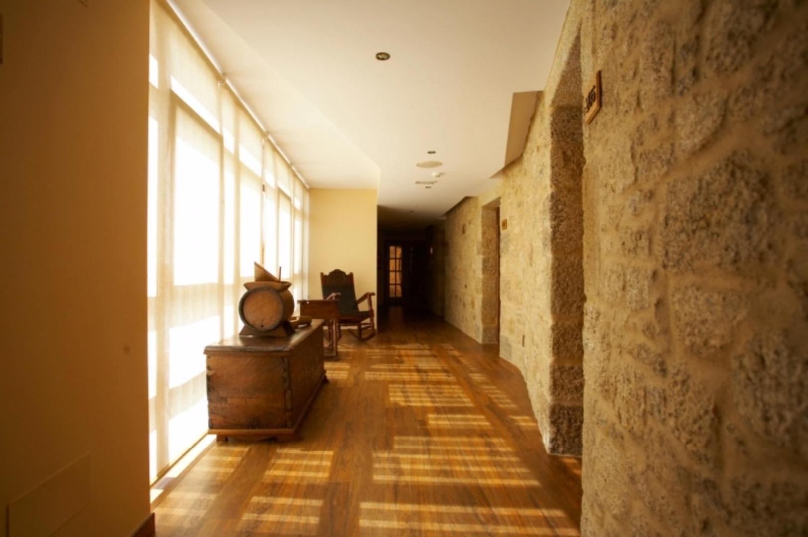 Hotel Vila Do Val O Valadouro Exterior photo